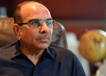 In a significant development on Tuesday, a team from the National Accountability Bureau (NAB), accompanied by Rawalpindi police, conducted a raid on the offices of Bahria Town in Rawalpindi